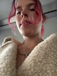 RiriRoseey webcam model stream image