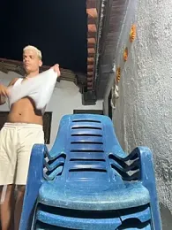 MrLeoLatino webcam model stream image