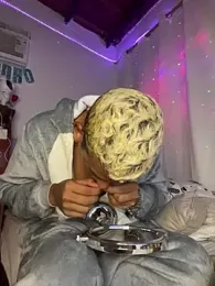 MrLeoLatino webcam model stream image