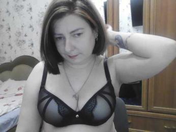 SophieNightAh webcam model stream image