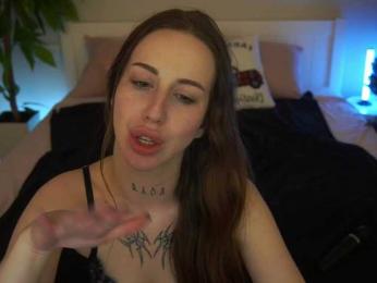 IsabelleDior webcam model stream image