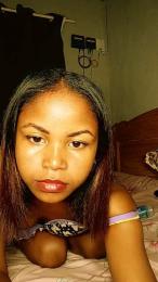 Joelinah webcam model stream image