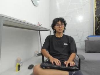 zoro_v webcam model stream image