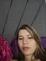 hanaa_18 webcam model stream image