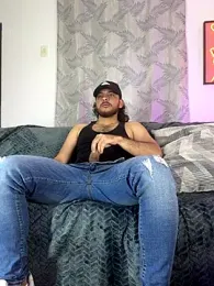 tuyo1995 webcam model stream image