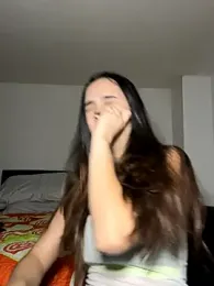 swrennn19 webcam model stream image