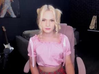 milena_marshmallows webcam model stream image