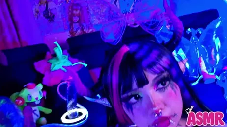 LaytonBox webcam model stream image