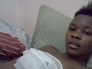 cute-marion12 webcam model stream image