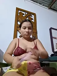 hot-mom22 webcam model stream image