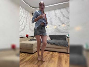 KitFox webcam model stream image