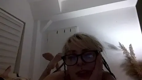 RealB25 webcam model stream image