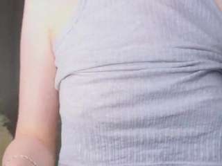 zeldabetter webcam model stream image