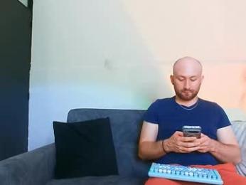 holly_and_honey_69 webcam model stream image