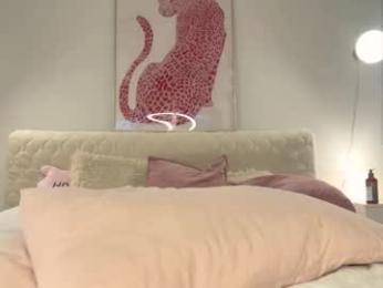 tenderiris webcam model stream image