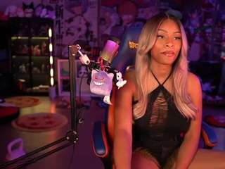 lovenzia webcam model stream image