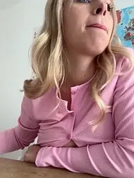 streetdoll stripchat stream image