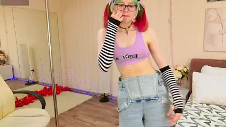 CoralineYoung stripchat stream image