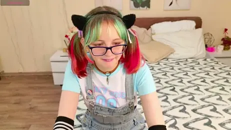 CoralineYoung stripchat stream image