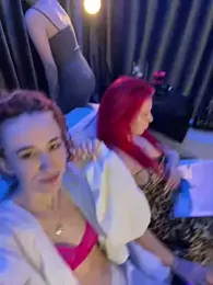 RollingGirlzzz stripchat stream image