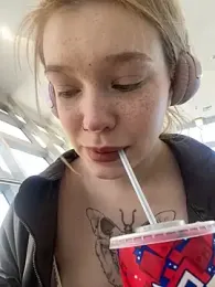 Honey___Hot stripchat stream image