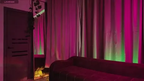 UrLittleVikky stripchat stream image