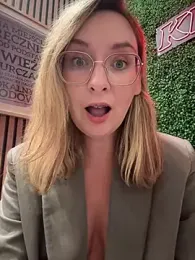 The_Snowwhitee stripchat stream image