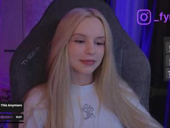 fymryn bongacams stream image