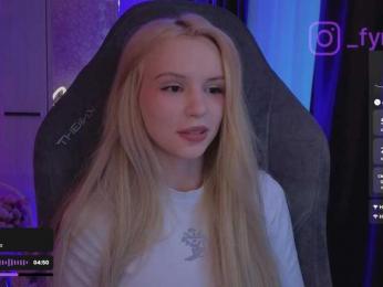 fymryn bongacams stream image