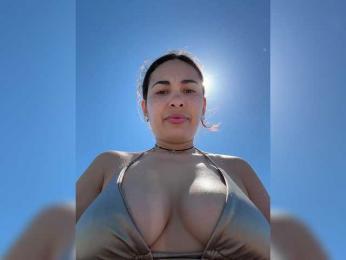 wlcm2talilia bongacams stream image