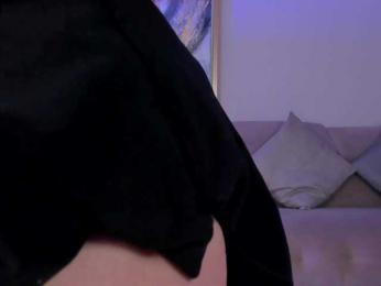 MadelineFox bongacams stream image