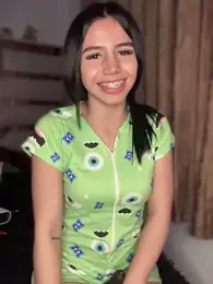 Laura-Khalifa stripchat stream image