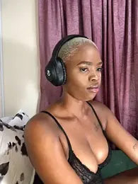 LuciousLips96 stripchat stream image