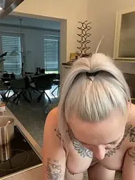 nora_the_strange stripchat stream image