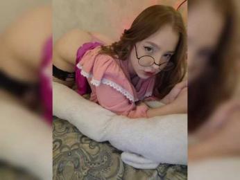 LittleDelora bongacams stream image