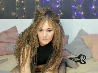 pollyhard camsoda stream image