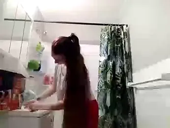 Snowbunnycake_131 stripchat stream image