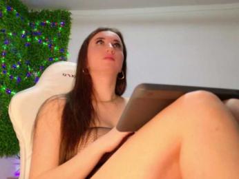 EmilyxJames bongacams stream image