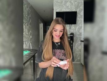 SweetyMia bongacams stream image