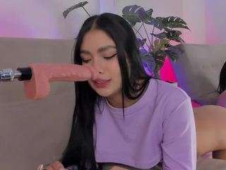 riley-pride camsoda stream image