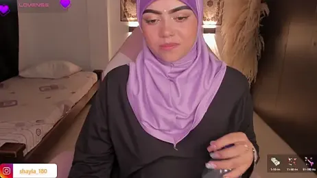 shayla_18 stripchat stream image