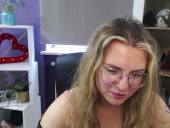 Soft-Zoey bongacams stream image