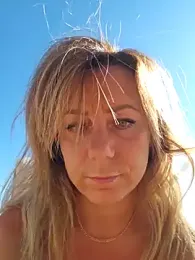 angela_88 stripchat stream image