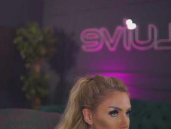 RaquelleVon bongacams stream image