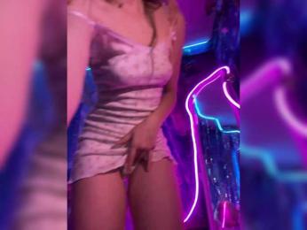 -Summer- bongacams stream image