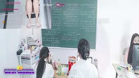 _Math_ stripchat stream image