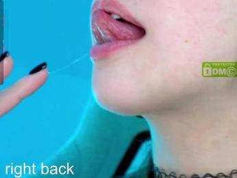 VikkiExtraCheese bongacams stream image