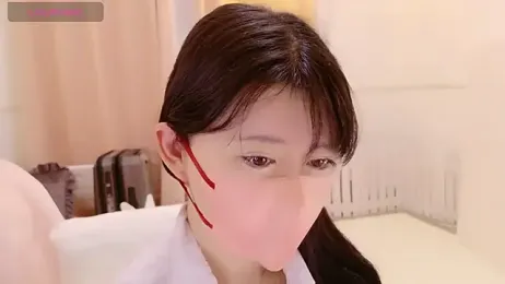 maii- stripchat stream image