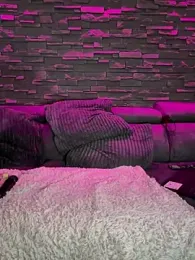 Laurahorney_xo stripchat stream image