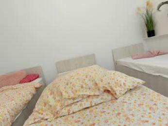 ehotlovea chaturbate stream image